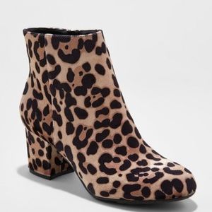 A New Day cheetah booties